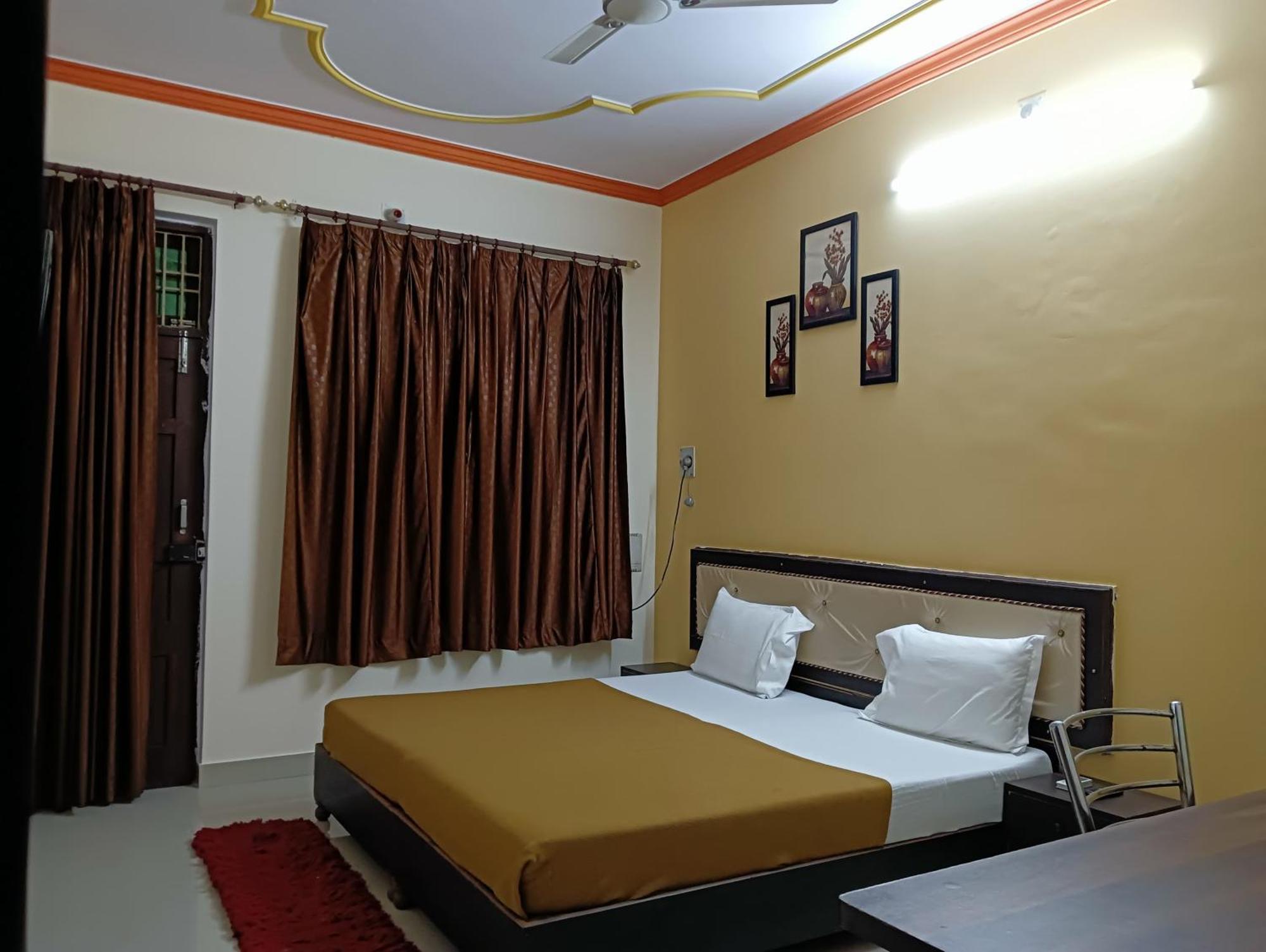 Varuna Palace Varanasi , Near Mandir & Ghat'S Eksteriør bilde